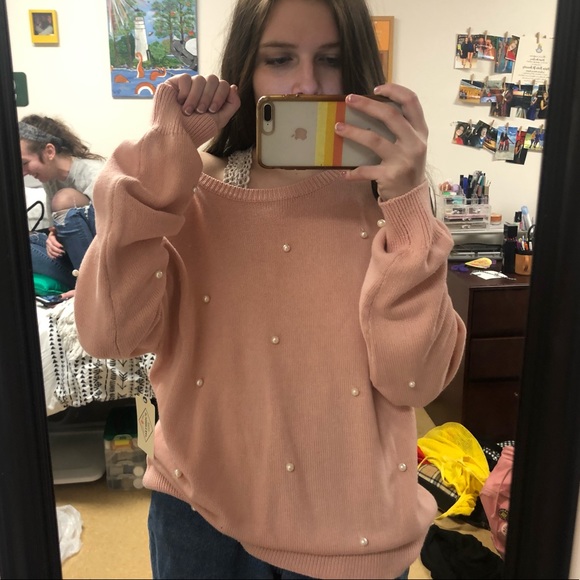 Light Pink sweater with pearls NWT - Picture 3 of 5